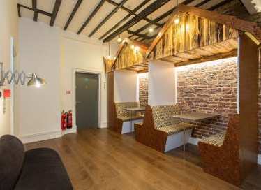 Shoreditch High Street, London E1