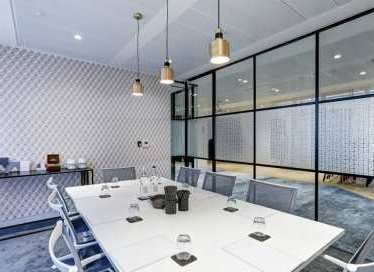 St Andrew Street, London EC4A