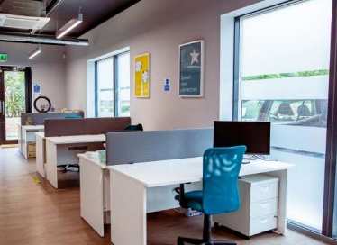 Kew Bridge Road, London TW8