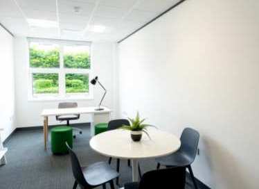 Highlands Road, Solihull B90