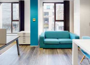 Shoreditch High Street, London E1