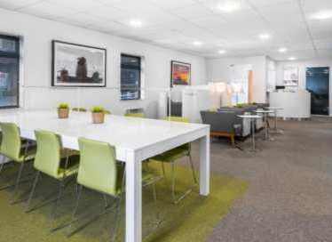 Birmingham Airport, Birmingham B26