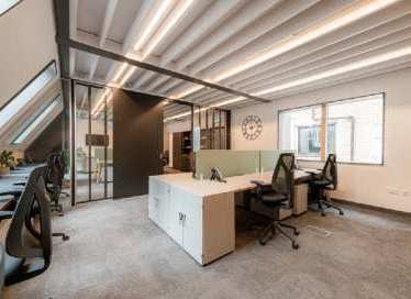 Piccadilly, London W1J